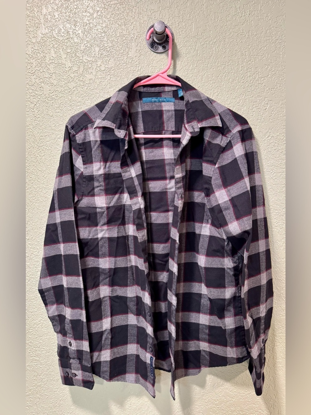 Perry Ellis Black & Gray Plaid Lightweight Flannel Small